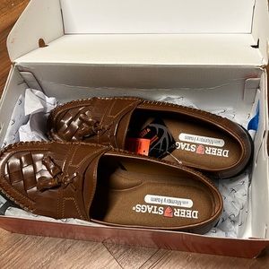 Mens deer stag dress shoes size 11 new in box